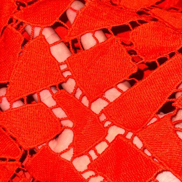 ASTR Crochet Tank Top Women's Size L Scarlet Red Geometric See Through Back Zip - Picture 2 of 6